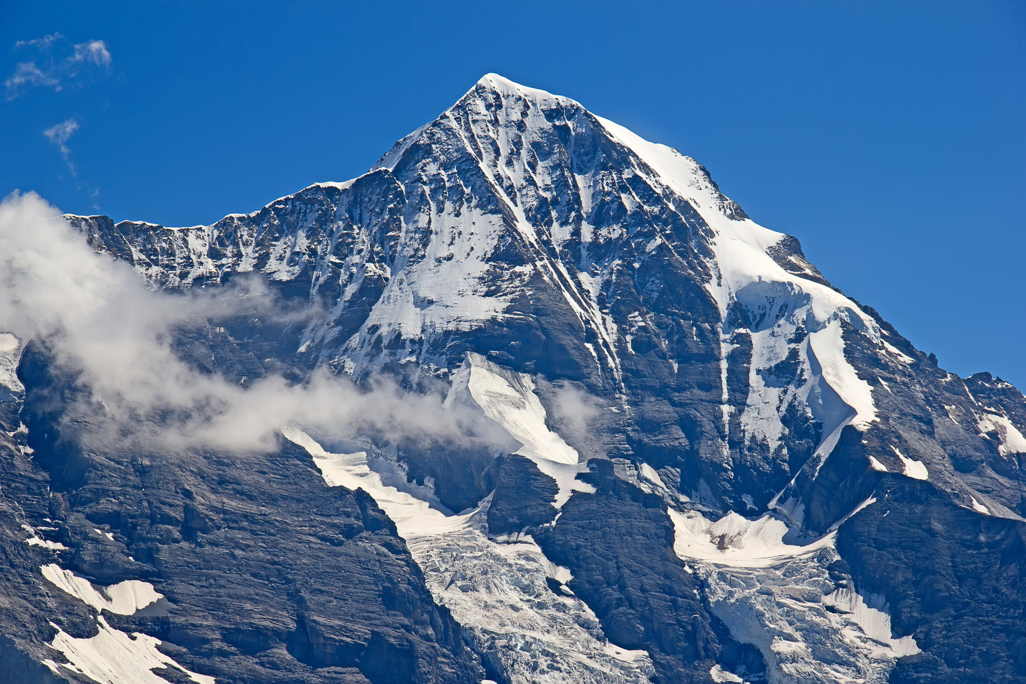 AdobeStock_79390198-mountain