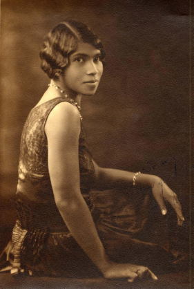 Photo of contralto Marian Anderson courtesy of Carnegie Hall’s Digital Collections